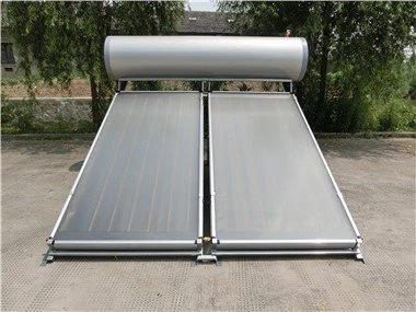 一体型フラットパネル太陽熱温水器